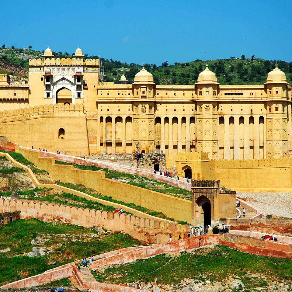 Jaipur Top Destinations To Visit - Tempo Traveller Blog