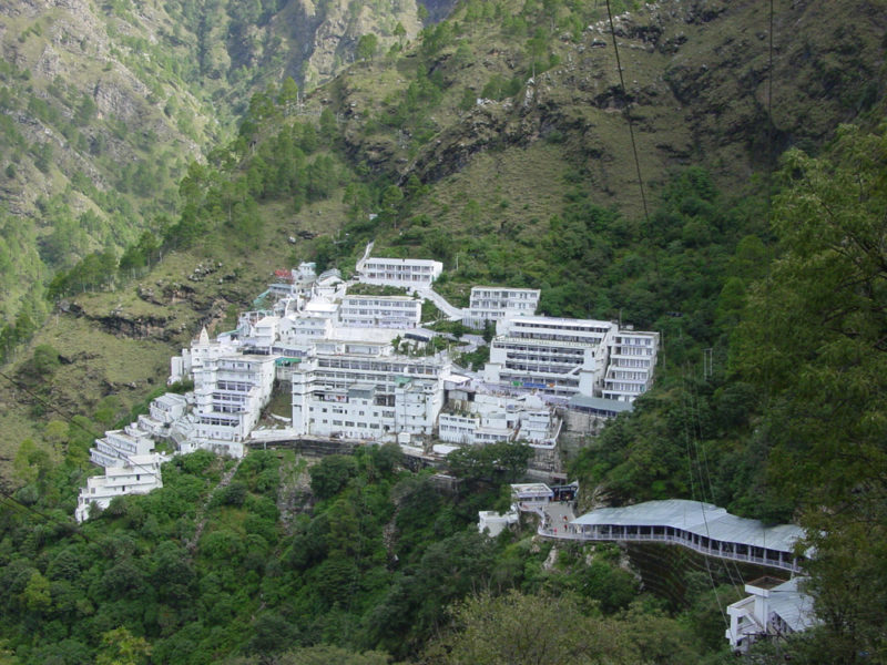 Vaishno Devi pilgrimage in Tempo Traveller