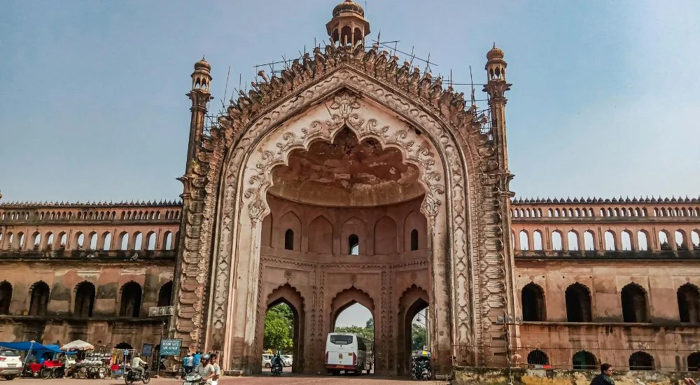 rumi darwaza