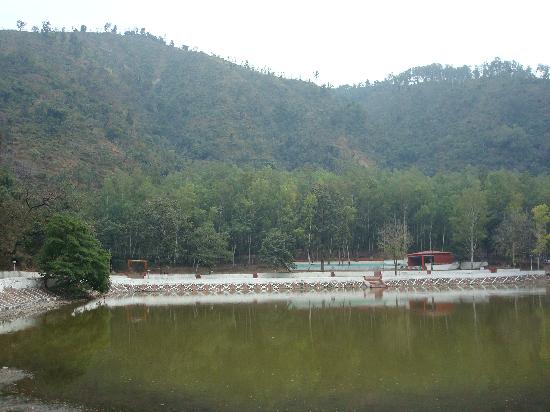 Tempo travelling to Nahan for leisure vacation Tempo travelling to Nahan for leisure vacation