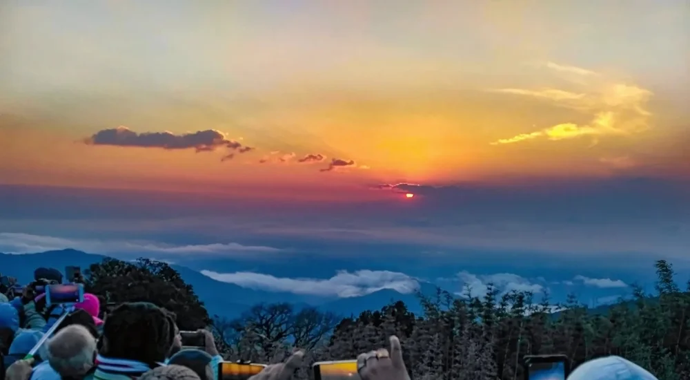 sunrise at tiger hill, Fascinating View of Darjeeling