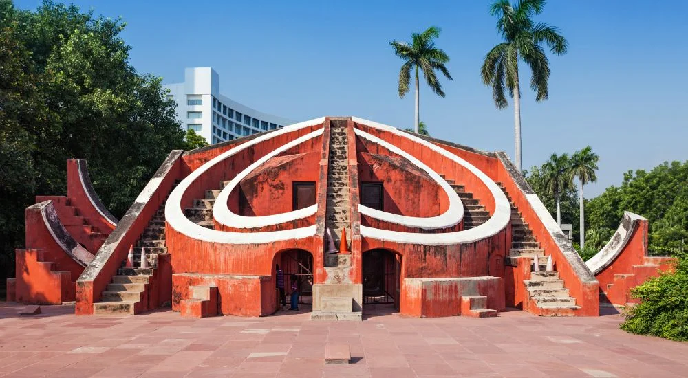 jantar mantar, places to visit in delhi
