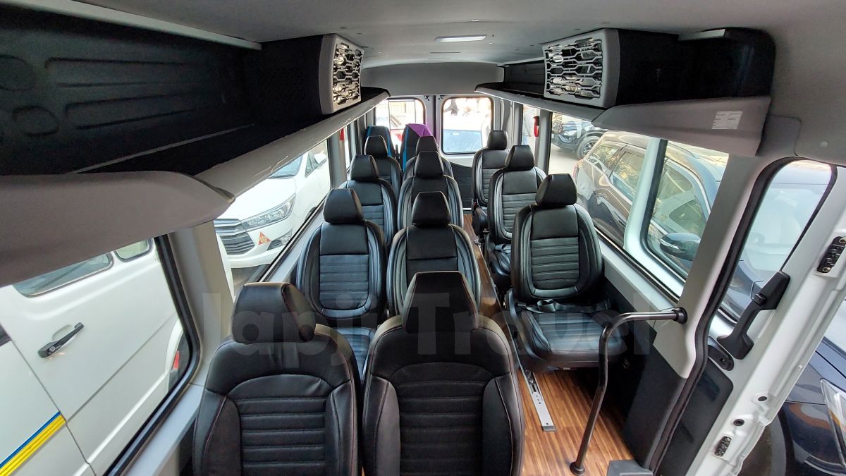 12 seater 1x1 maharaja urbania