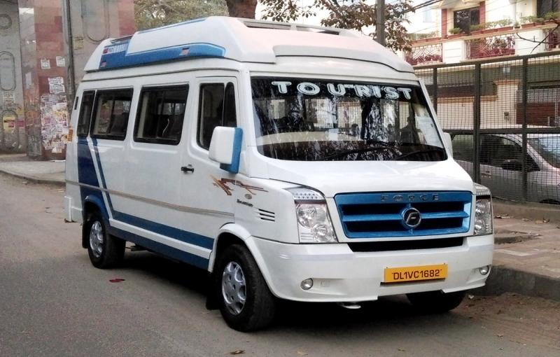 Delhi to Nathdwara Tempo Traveller Rent